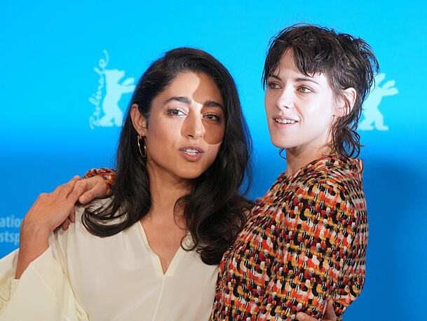 Jurymitglied Golshifteh Farahani (links) und Jurypräsidentin Kristen Stewart freuen sich auf kontroverse Diskussionen. Jurymitglied Golshifteh Farahani (links) und Jurypräsidentin Kristen Stewart freuen sich auf kontroverse Diskussionen.