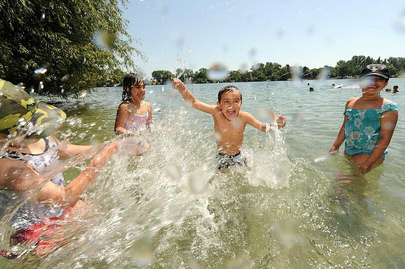 Am Feldmochinger See ist die Wasserqualität einwandfrei.