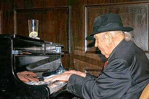 Simon Schott, legendärer Bar-Pianist des Vier Jahreszeiten, ist im Alter von 92 Jahren gestorben.