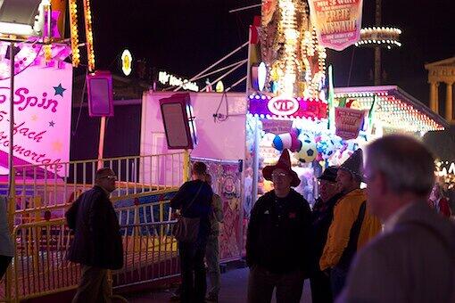 Die Wiesn bei Nacht.