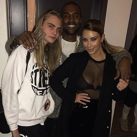 Cara Delevingne, Kanye Weste und Kim Kardashian (v.l.)