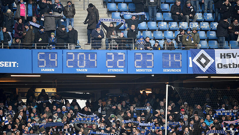 Die legendäre Stadion-Uhr des Bundesliga-Gründungsmitglieds Hamburger SV.