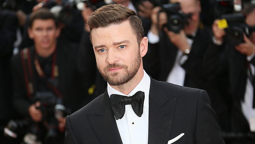 Justin Timberlake tut an Thanksgiving Gutes. Justin Timberlake tut an Thanksgiving Gutes.