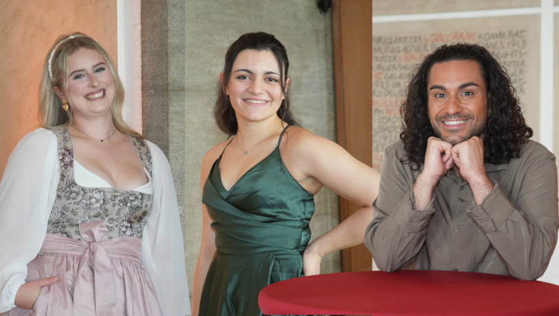 Ausgezeichnet für Spitzenleistungen: Emilia Lang, Sarah Bradovanova und Luca Schultheiß.
