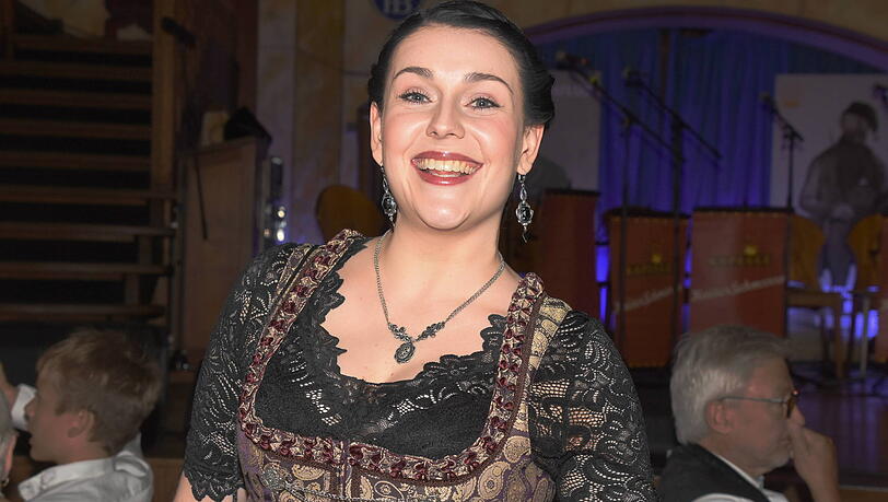 Anita Eichhorn musste einige Fr&ouml;sche k&uuml;ssen, ehe sie ihren Prinzen Alex fand.