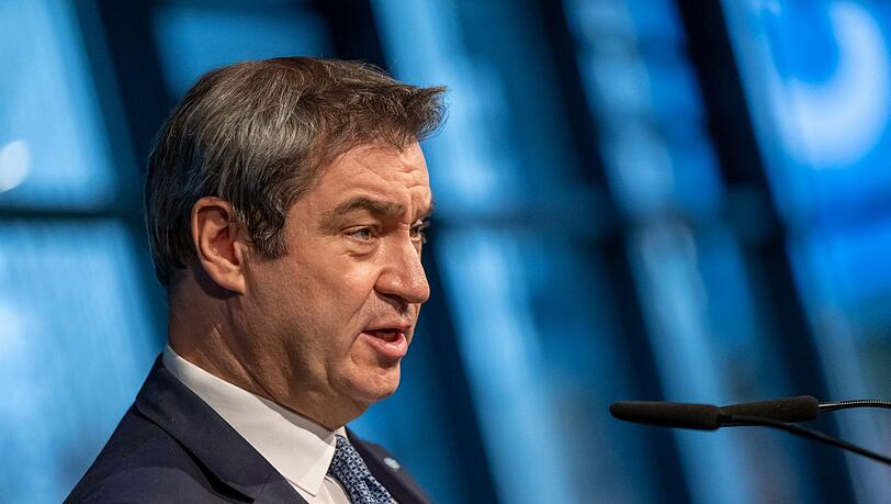 Markus Söder gibt nach der Präsidiumssitzung zur Beratung über die Wahl des Bundespräsidenten ein Statement ab.