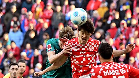 Der FSV Mainz 05 und der FC Augsburg lieferten sich ein umkämpftes Duell.