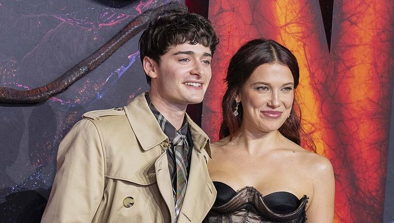 Millie Bobby Brown und Noah Schnapp bei der britischen Premiere der letzten "Stranger Things"-Staffel. Millie Bobby Brown und Noah Schnapp bei der britischen Premiere der letzten "Stranger Things"-Staffel.