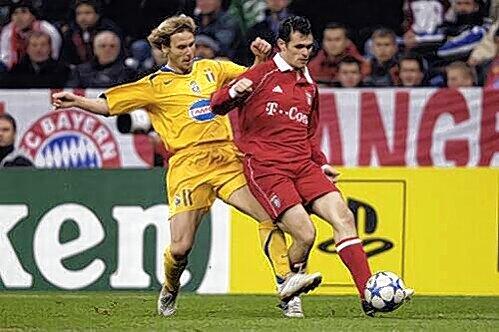 2005 Gegner in der Champions League, inzwischen haben Juventus-Star Pavel Nedved (l.) und Willy Sagnol ihre Karrieren beendet.