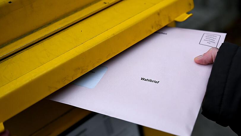 Im schwäbischen Friedberg ist es beim Versand der Briefwahlunterlagen zu einer Panne gekommen. (Symbolbild) Im schwäbischen Friedberg ist es beim Versand der Briefwahlunterlagen zu einer Panne gekommen. (Symbolbild)