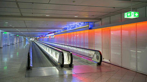 Weit und breit kein Mensch zu sehen: Klicken Sie sich durch die aktuellen Bilder vom Flughafen München.