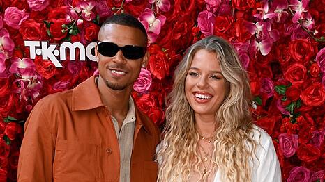 Emely (r.), die ehemalige Partnerin von Kevin Njie, kann mitteilen, dass der Realitystar gefunden wurde.