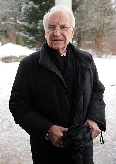 Als Redner der Trauerfeier war der frühere bayerische Ministerpräsident Edmund Stoiber geladen.