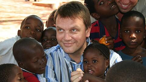 Comedian Hape Kerkeling engagiert sich auch in Afrika gegen Aids