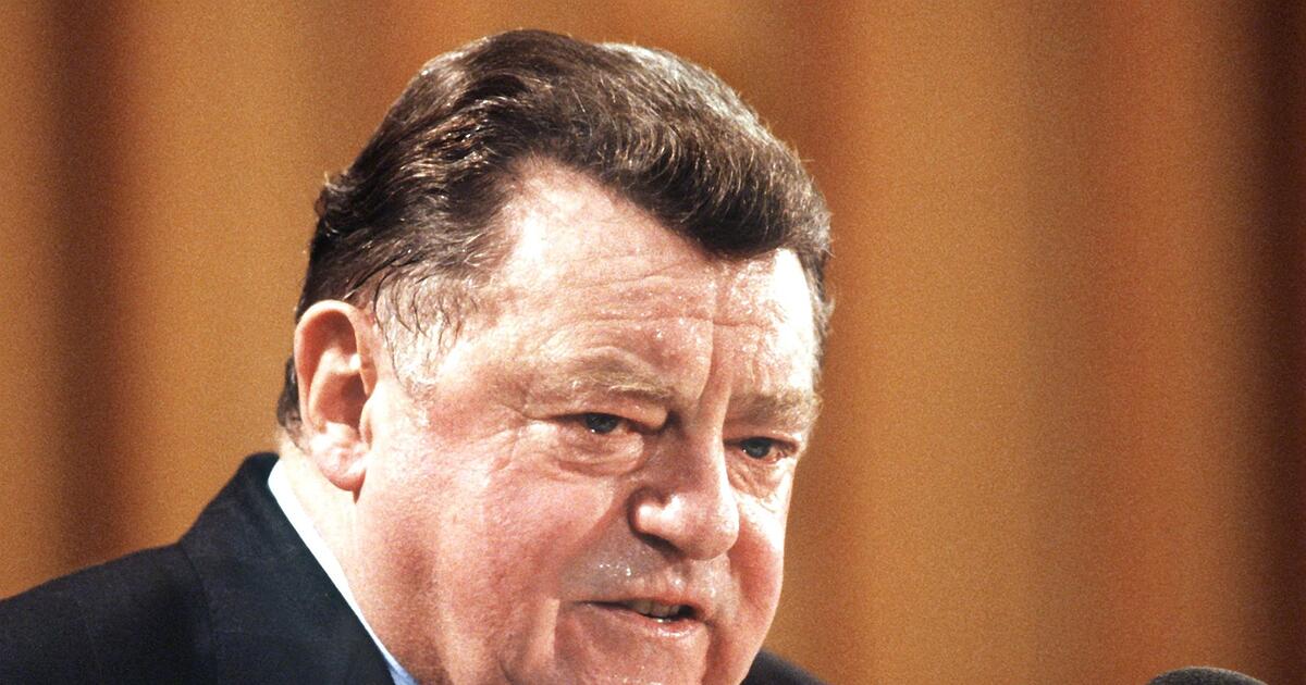 Bis-zu-99-Prozent-die-Rekordwahlergebnisse-der-CSU-Chefs