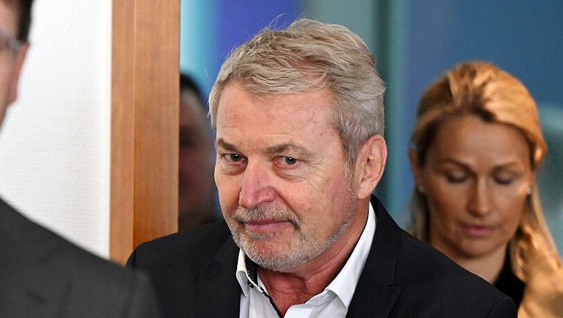 Das Bonner Landgericht hat Winterhoff zu einer Freiheitsstrafe von neun Monaten auf Bew&auml;hrung verurteilt.