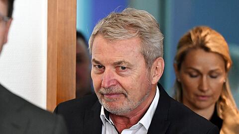 Das Bonner Landgericht hat Winterhoff zu einer Freiheitsstrafe von neun Monaten auf Bew&auml;hrung verurteilt.