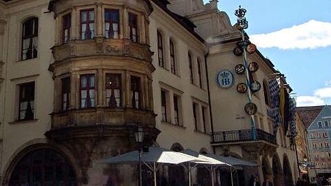 Das Hofbnräuhaus ist das berühmteste Wirtshaus der Welt. Eine Zeitreise durch die bewegte Geschichte das Hauses am Platzl in München.