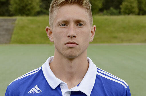 Der TSV 1860 verpflichtet Sebastian Hertner (22). Zuletzt lief der talentierte Abwehrspieler als Kapitän in der Regionalliga-Mannschaft des FC Schalke 04 auf.