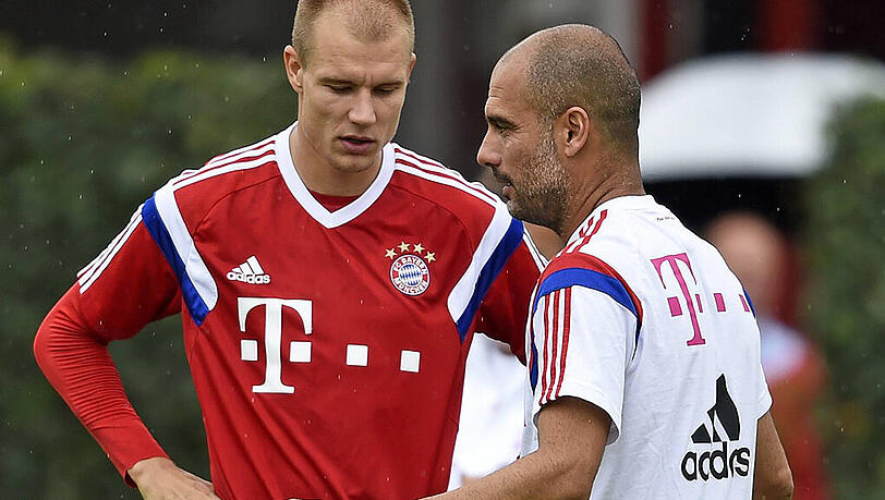 Pep Guardiola und Holger Badstuber im Training: Badstuber brach das Training vorzeitig ab Pep Guardiola und Holger Badstuber im Training: Badstuber brach das Training vorzeitig ab