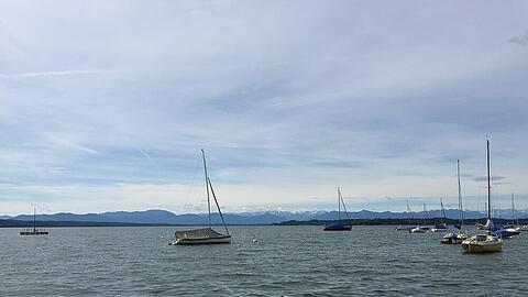 Der Starnberger See ist bei Hobbyanglern beliebt.