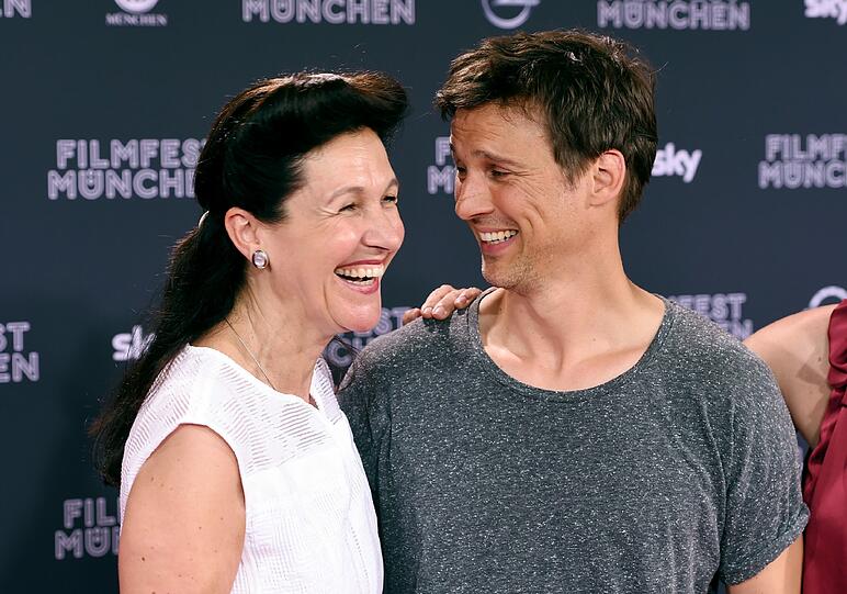 Florian David Fitz und Bettina Reitz (Präsidentin der Hochschule für Fernsehen und Film München)