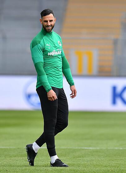 Mergim Mavraj wechselte von Greuther Fürth nach München. Mergim Mavraj wechselte von Greuther Fürth nach München.