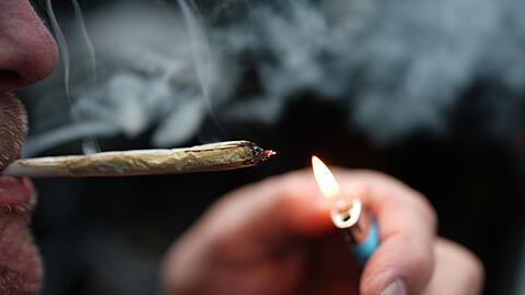 Cannabis zum Eigenkonsum ist seit einem Jahr für Erwachsene erlaubt. (Archivbild)