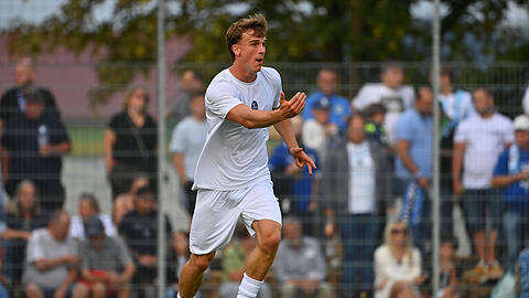 Verst&auml;rkt den TSV 1860: Julian Bell.