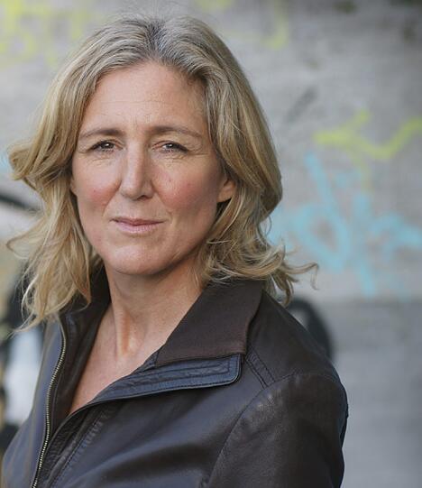 Sabine Nallinger, Grüne OB-Kandidatin: &bdquo;In Sotschi steigen die kalkulierten Kosten von 2 Milliarden auf rund 40 Milliarden Euro, Homosexuelle werden verfolgt &ndash; dem IOC ist das egal. Sportverbände, die solche Zustände gleichgültig in Kauf nehmen, müssen wir &ndash; die politisch Verantwortlichen &ndash; in ihrer Macht begrenzen! Deshalb stimme ich mit Nein.&ldquo;