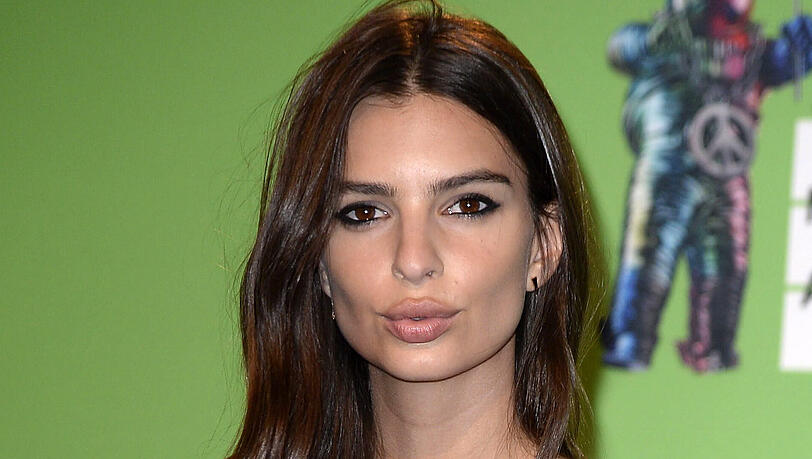 Emily Ratajkowski setzt sich für die Rechte der Frauen ein. Emily Ratajkowski setzt sich für die Rechte der Frauen ein.