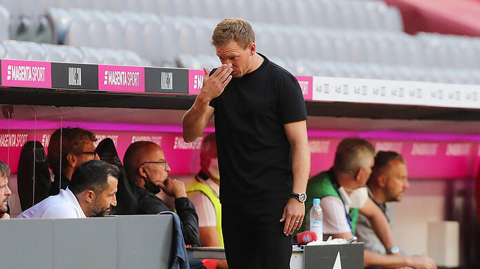 Drittes Testspiel, zweite Niederlage: Bayern-Trainer Julian Nagelsmann beim 0:2 gegen Borussia Mönchengladbach.