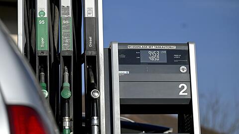 Die Tankstellen in &Ouml;sterreich d&uuml;rfen die Spritpreise nur noch dreimal die Woche erh&ouml;hen