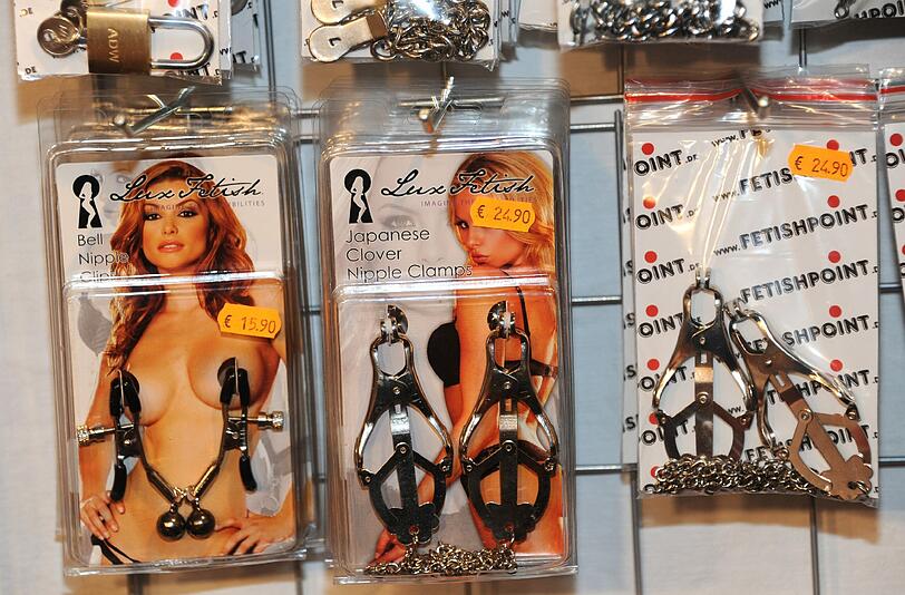 Sehr spezielles Spielzeug für jeden Geschmack gibt es auf der Erotikmesse "Eros und Amore"  in München zu kaufen.