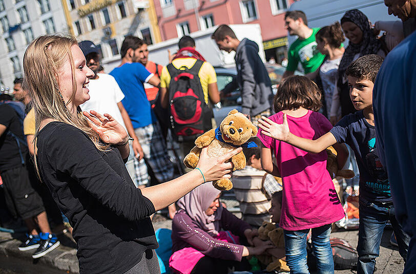 Tausende Flüchtlinge haben am Dienstag mit Zügen aus Ungarn den Münchner Hauptbahnhof erreicht.