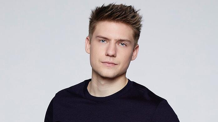 Lennart Borchert verkörpert in der Soap "Gute Zeiten, schlechte Zeiten" die schwule Figur Moritz Bode.