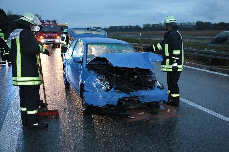 Auf der A94 bei Altötting hat sich am Freitagmorgen ein Verkehrsunfall ereignet, bei dem eine Person leicht verletzt wurde.