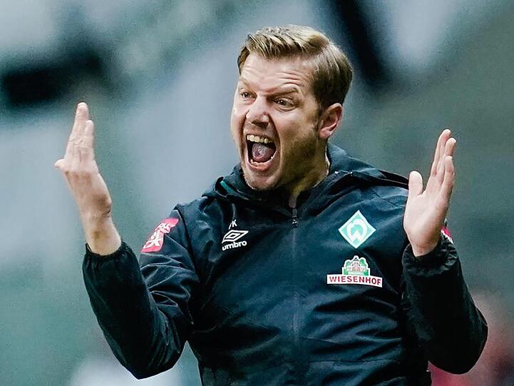 Werder-Coach Florian Kohfeldt hat seine Spieler zum Training beordert.