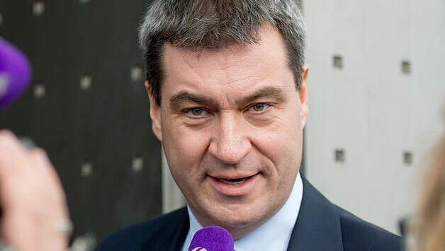 Bayerns Finanzminister Markus Söder (CSU) setzt künftig auf Facebook und Instagram. Bayerns Finanzminister Markus Söder (CSU) setzt künftig auf Facebook und Instagram.