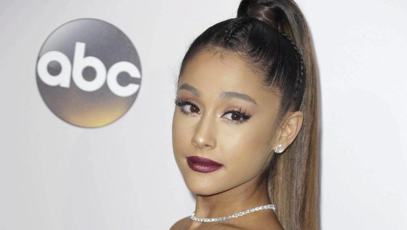Ariana Grande, US-Sängerin, bei den American Music Awards. Ariana Grande, US-Sängerin, bei den American Music Awards.