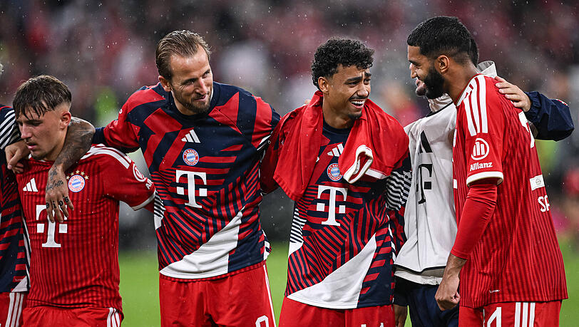 In der Bundesliga und ganz Europa gef&uuml;rchtet: Der FC Bayern um Lennart Karl (v.l.), Harry Kane, Nathaniel Brown und Ismael Saibari.