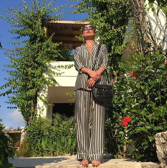 Das Frühstücks-Outfit von Kate Moss im Türkei-Urlaub.