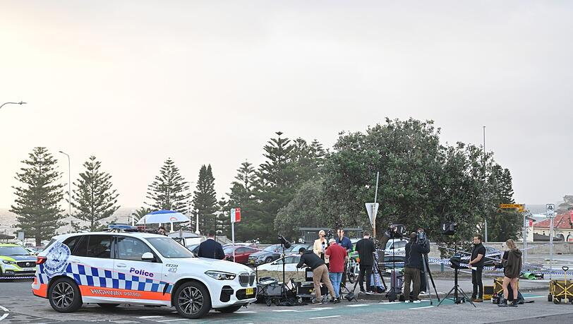 "Mein Sohn ist ein Held", sagt Vater Mohamed Fateh Al Ahmed dem australischen Sender ABC. "Mein Sohn ist ein Held", sagt Vater Mohamed Fateh Al Ahmed dem australischen Sender ABC.
