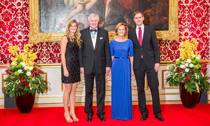 Seehofers Neujahrsempfang in der Residenz in München
