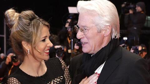 Richard Gere und Alejandra Silva freuen sich über ein Kind.