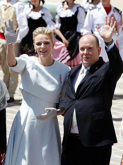 Fürst Albert und Fürstin Charlene von Monaco feiern die Taufe ihrer Zwillinge Gabriella und Jacques.