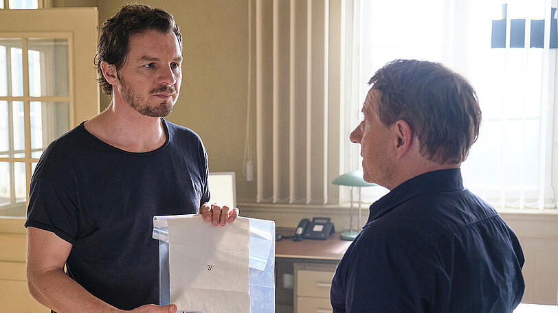 "Tatort: Du allein": Der Täter hat einen dritten Mord angekündigt. Der Druck auf Sebastian Bootz (Felix Klare) und Thorsten Lannert (Richy Müller) nimmt zu