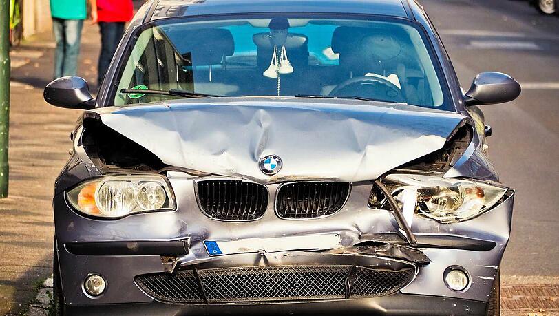 Eine Kfz-Haftpflicht-Versicherung ist Pflicht.  Was aber, wenn es bei einem Unfall nicht mit rechten Dingen zugeht?