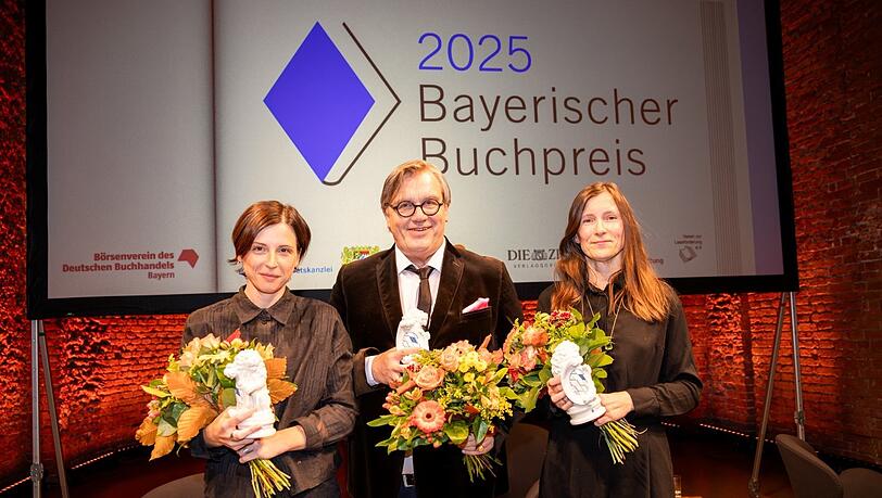 Glückliche Gewinner: Dorothee Elmiger (links), Hape Kerkeling und Heike Geißler. Glückliche Gewinner: Dorothee Elmiger (links), Hape Kerkeling und Heike Geißler.