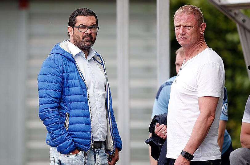 Will die Lehren aus der vergangenen Katastrophen-Saison ziehen: SPortchef Gerhard Poschner mit dem alten und neuen Löwen-Trainer Torsten Fröhling.